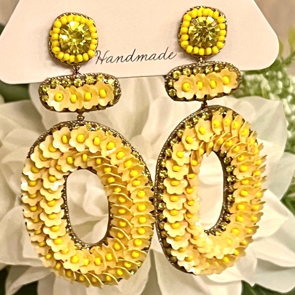 NWT Deepa Gurnani Beaded Crystal Flower Chandeliers - Picture 14 of 16